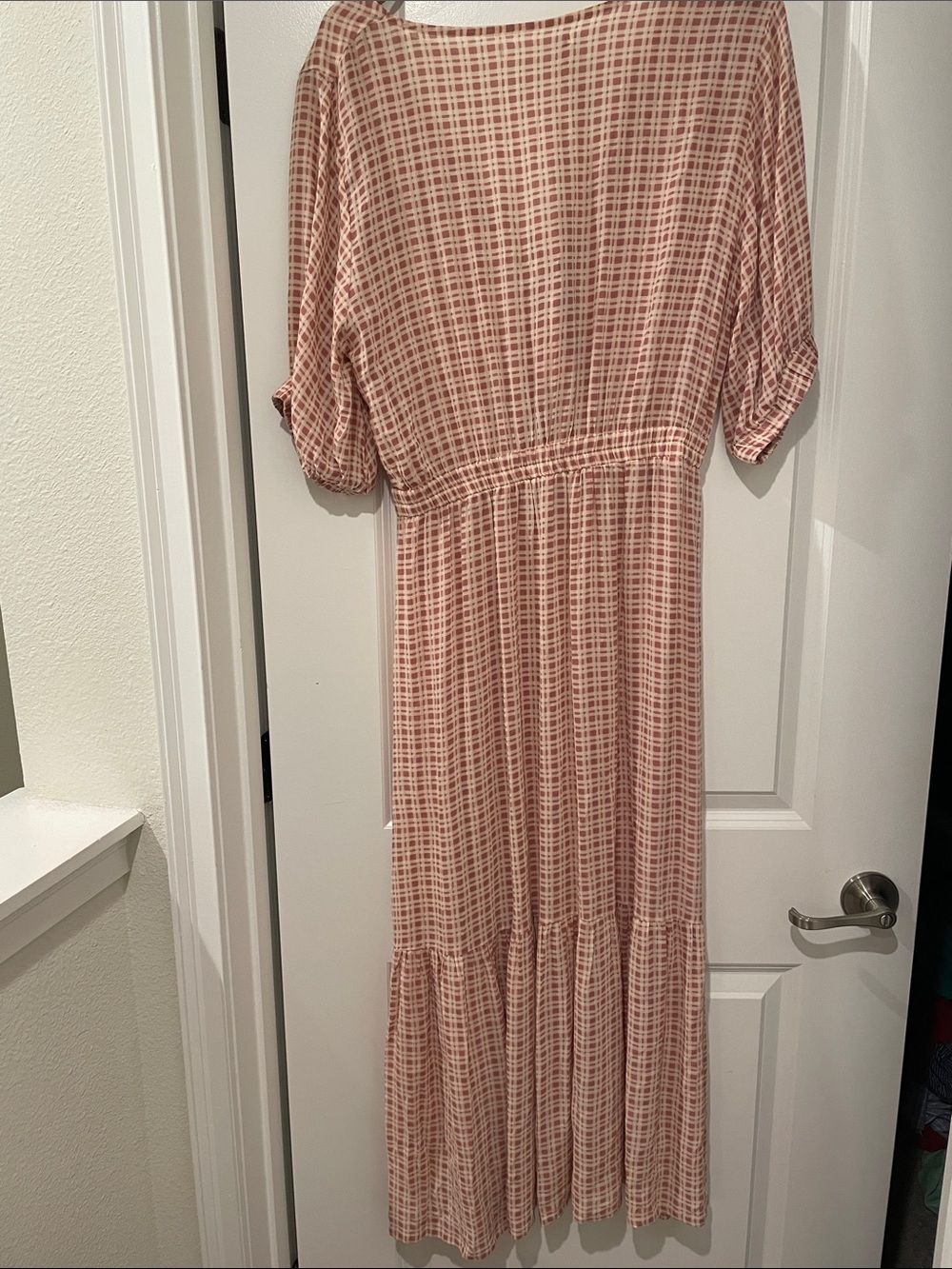 Faithful the brand Pink checkered Tie-Front Midi Dress large ***flawed - Picture 8 of 8